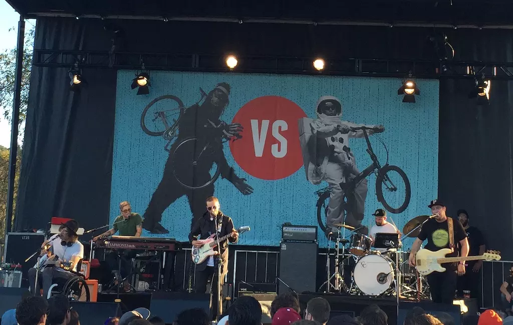 Paquete Portugal. The Man & The Oregon Symphony